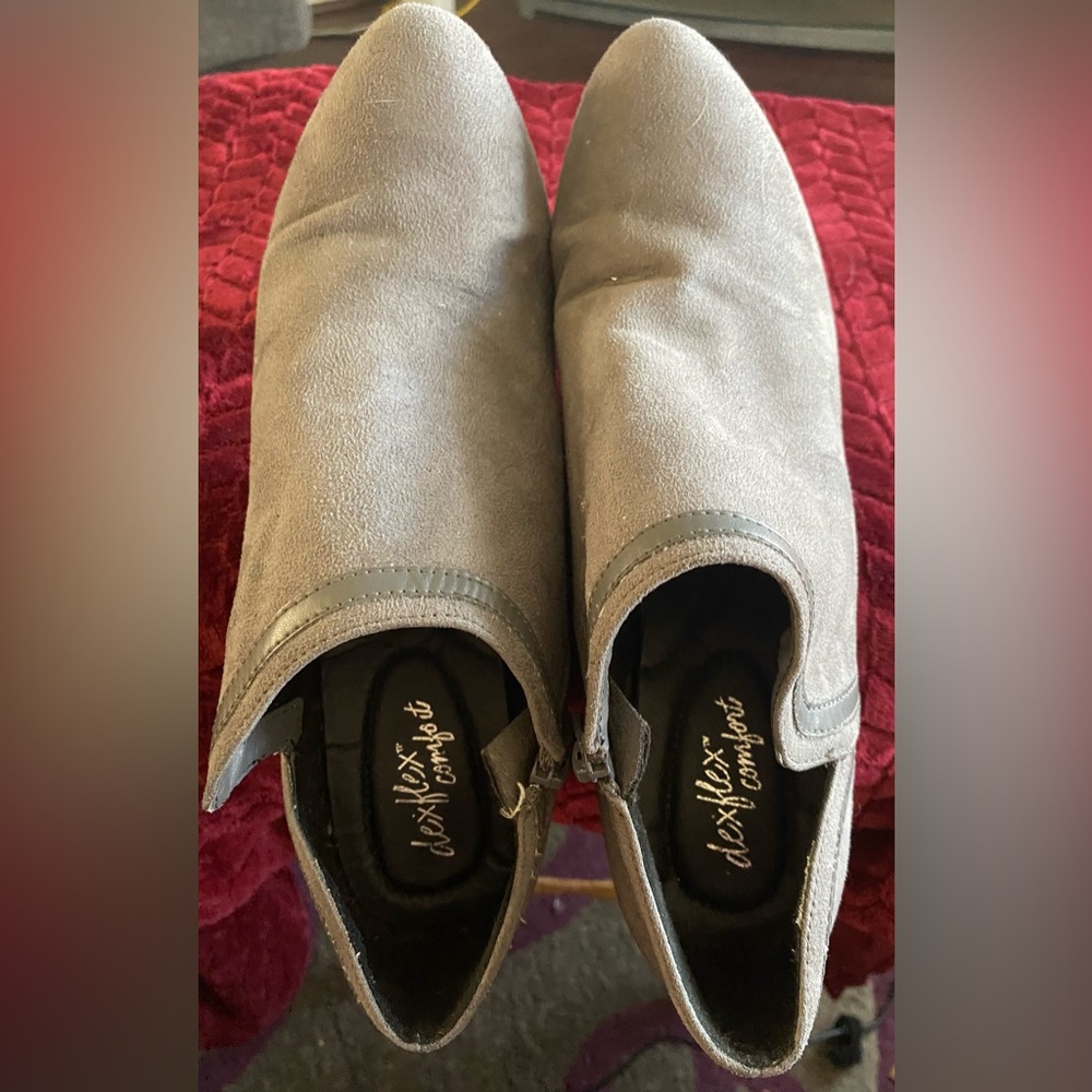 Grey, full foot, narrow 2in heel with side zipper